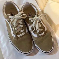 バンズ　　レディーススニーカー　24センチの画像