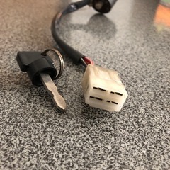 YAMAHAリッキーのキーとシリンダーのセットの画像