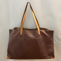 本革　トートバッグ　Ｂ4対応　ハンドメイドの画像
