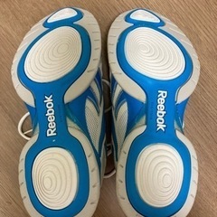 リーボック　イージートーン22.5センチの画像