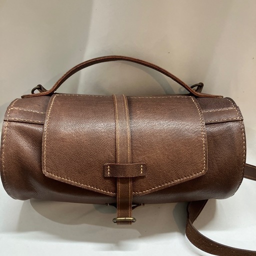 筒型　ショルダーバッグ　牛革　ハンドメイド