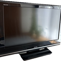 液晶テレビ　REGZA 32型(B-CAS付)