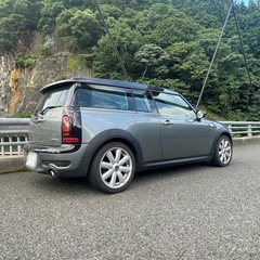 【お取引中】BMW MINIクラブマンクーパーS 車検1年以上有りの画像