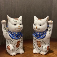 陶器　招き猫　ねこ　置物　唐草模様入りネコ　ゴールド　レトロアン...