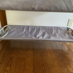 ベビーベッド軽量　分解できます。の画像