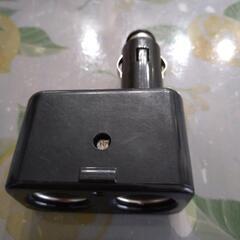 シガーソケット電源2連12v24v対応の画像