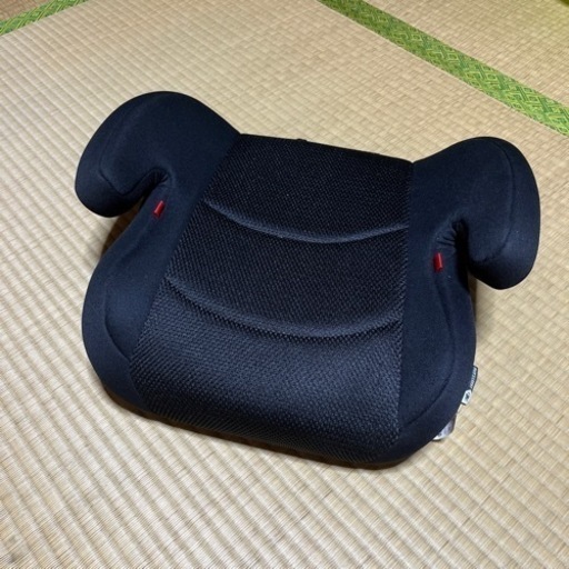 未使用ブースターシート2つあります