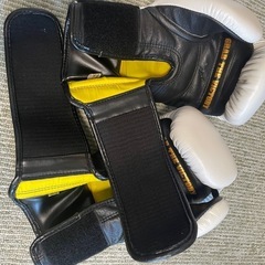 ボディーメーカー　グローブ　本革の画像