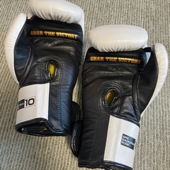 ボディーメーカー　グローブ　本革の画像