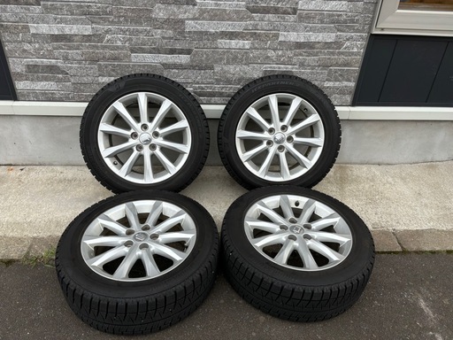 トヨタクラウンスタッドレスタイア