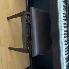 電子ピアノ&イス(高さ調整あり)の画像