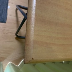 【お取引者決定】折り畳みテーブルと折り畳み椅子の画像