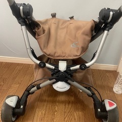 クィニー☆マキシコシ☆ ベビーカー☆チャイルドシート4点セットの画像
