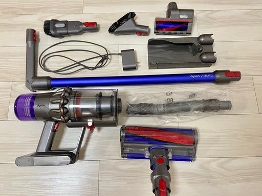 【良品】Dyson V11 Fluffy SV14