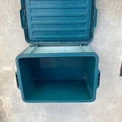 屋外用ボックス　箱の画像