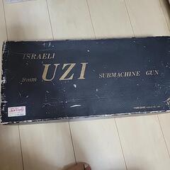 イスラエル サブマシンガン 9mmの画像