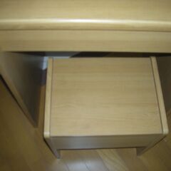 無料 ！！ ドレッサー　デスク兼用の画像
