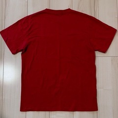 Tシャツ　ティーシャツ　赤　ボルドー　トップスの画像