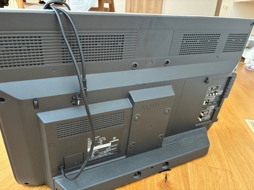 シャープ液晶　ホワイトLC-32J9