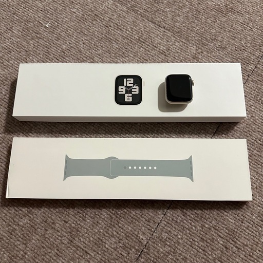 Applewatch SE 40mm 第2世代(Starlight aluminum) バンド付き
