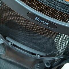 バロンチェア ランバーサポート付 ウレタンキャスター付 手すり破損ありの画像