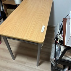 パソコンデスク　机の画像