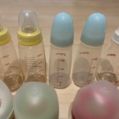 哺乳瓶　おしゃぶりセットの画像