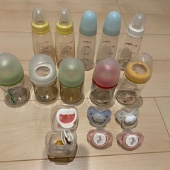哺乳瓶　おしゃぶりセット