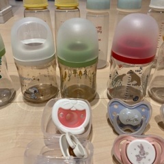 哺乳瓶　おしゃぶりセットの画像