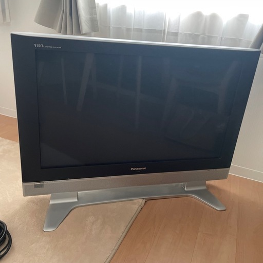 テレビ37インチ2006年製