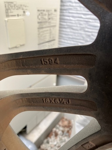 スタッドレスタイヤ・ホイール　205/60R16 ピレリ ステップワゴン