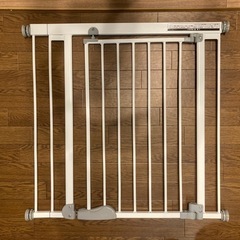 ベビーゲート（トイザらス）①の画像