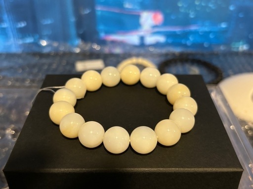 ホワイトオパール　13〜13.5ミリ玉　パワーストーン　ブレスレット