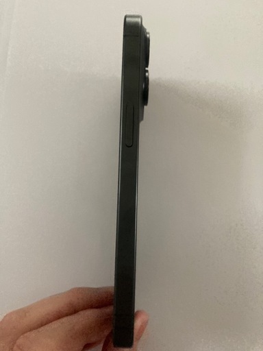 iPhone15Pro256G 美品　99%バッテリー残　ブラックチタニウム　受取場所応相談可 iPhone15Pro256G 美品 99%バッテリー残 ブラックチタニウム 受取場所応
