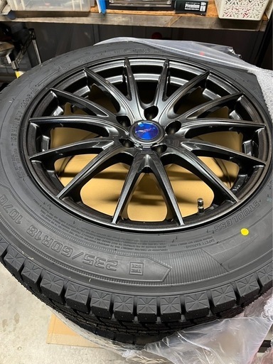 アウトランダー 三菱 スタッドレス  アルミホイール付き タイヤ 18インチ ハブリング付き