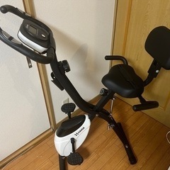【美品】ハイガー フィットネスバイク 心拍数メーター付き 折りた...