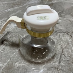 【未使用品】ティーポットの画像