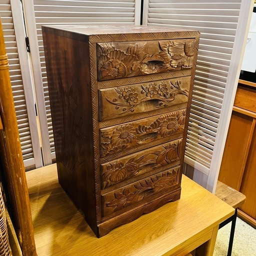 《売約済》【武蔵小山店】  日光彫　日光彫り　引き出し　チェスト　小物入れ　伝統工芸　小箪笥　彫刻　民芸家具　箪笥　検　軽井沢彫　桜彫刻　桜　小引出　和家具　抽斗　棚　ビンテージ　レトロ　古道具