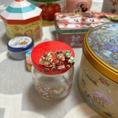 ディズニー　ソープディスペンサー
　缶　ファンタジースプリングス　美女と野獣　ダッフィ　シェリーメイの画像