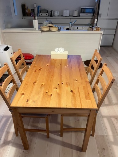 IKEAダイニングテーブル、イス　4人用　イス4脚