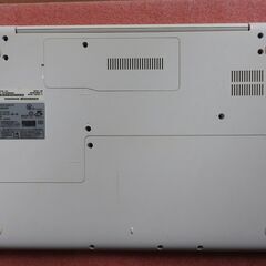 富士通 FMVA42C2 / 第7世代 Celeron 3865U / SSD 128GB / メモリ8GB / 正常動作品の画像