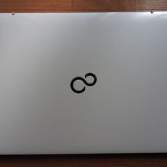 富士通 FMVA42C2 / 第7世代 Celeron 3865U / SSD 128GB / メモリ8GB / 正常動作品の画像