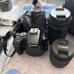 本日限定‼️美品Canon KissX10ダブルズームキットの画像