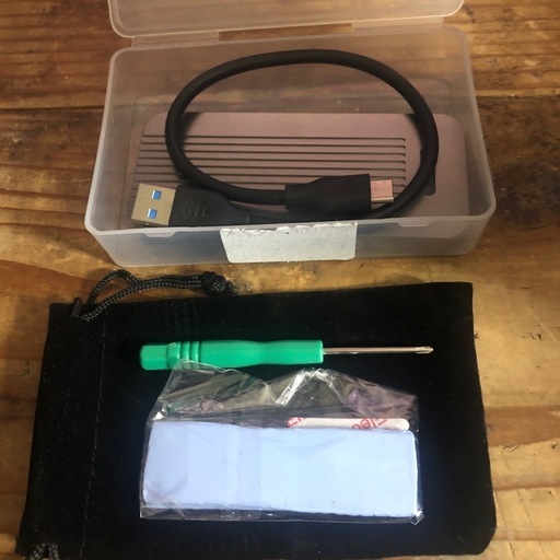 【新品未使用】M.2 NVMe SSD専用外付ケース