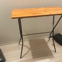カウンターテーブル　元値　約二万円（ほぼ新品）→0円　