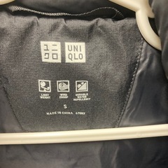 ユニクロ　メンズダウン Sサイズ　黒　　の画像