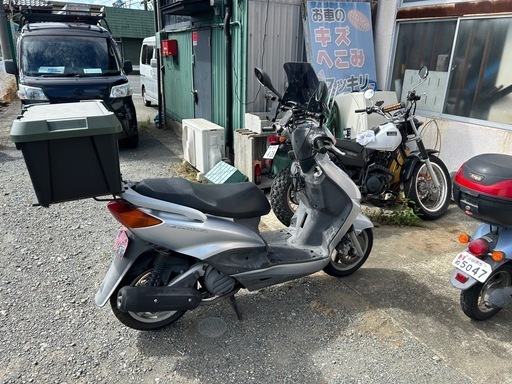 お話中【2台購入10万円】配達バイク　シグナスx ＋ヤマハギア50