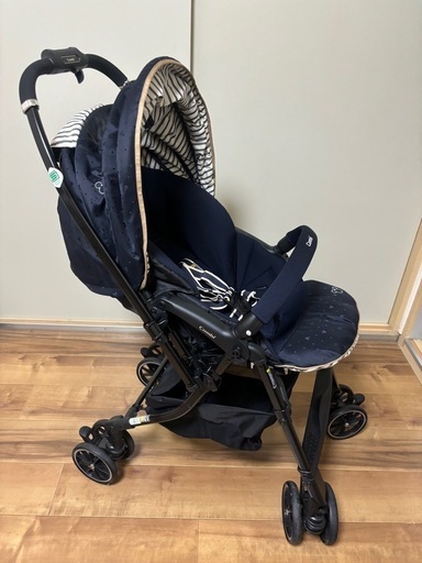 combi ベビーカー ミッキー