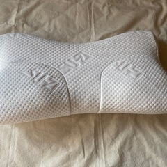 スージー　いびき防止枕の画像