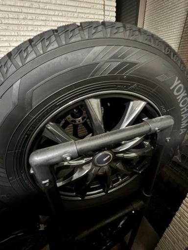 スタッドレスタイヤIG60 215/65R16 98Q 4本